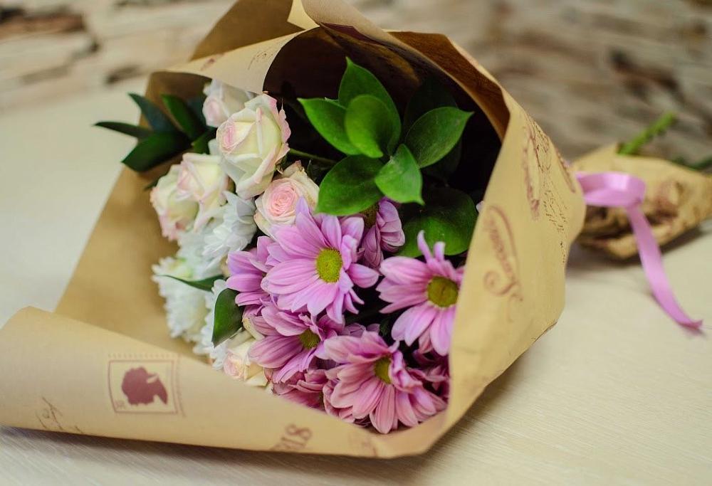 Букет цветов из: Розы и Хризантемы в Сеченово