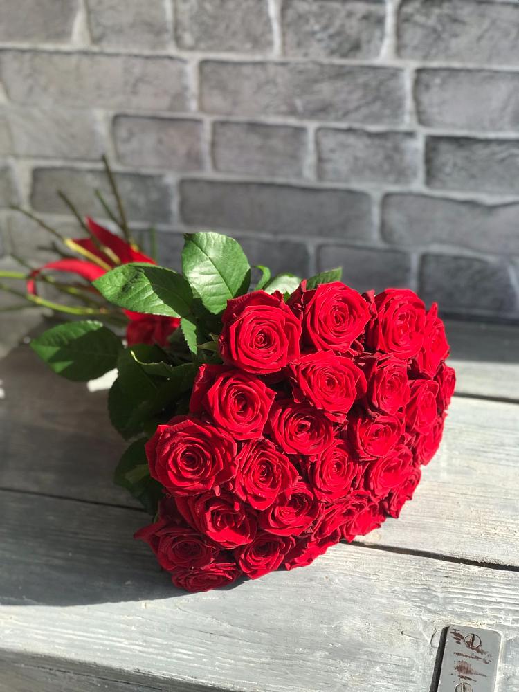 Букет Красные розы Фридом в Сеченово