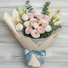 Букет цветов из:  Лизиантусы в Сеченово