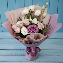 Букет цветов из:  Розы и Лизиантусы #REPLACE_PRED# Сеченово