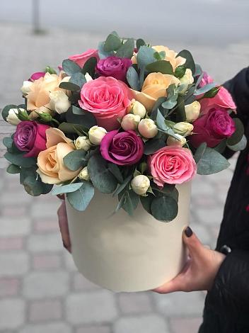 Цветочная композиция из Розы в шляпной коробке в Сеченово