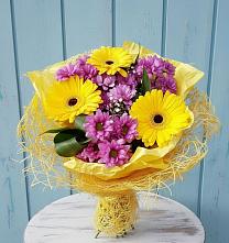 Букет цветов из:  Хризантемы и Герберы #REPLACE_PRED# Сеченово