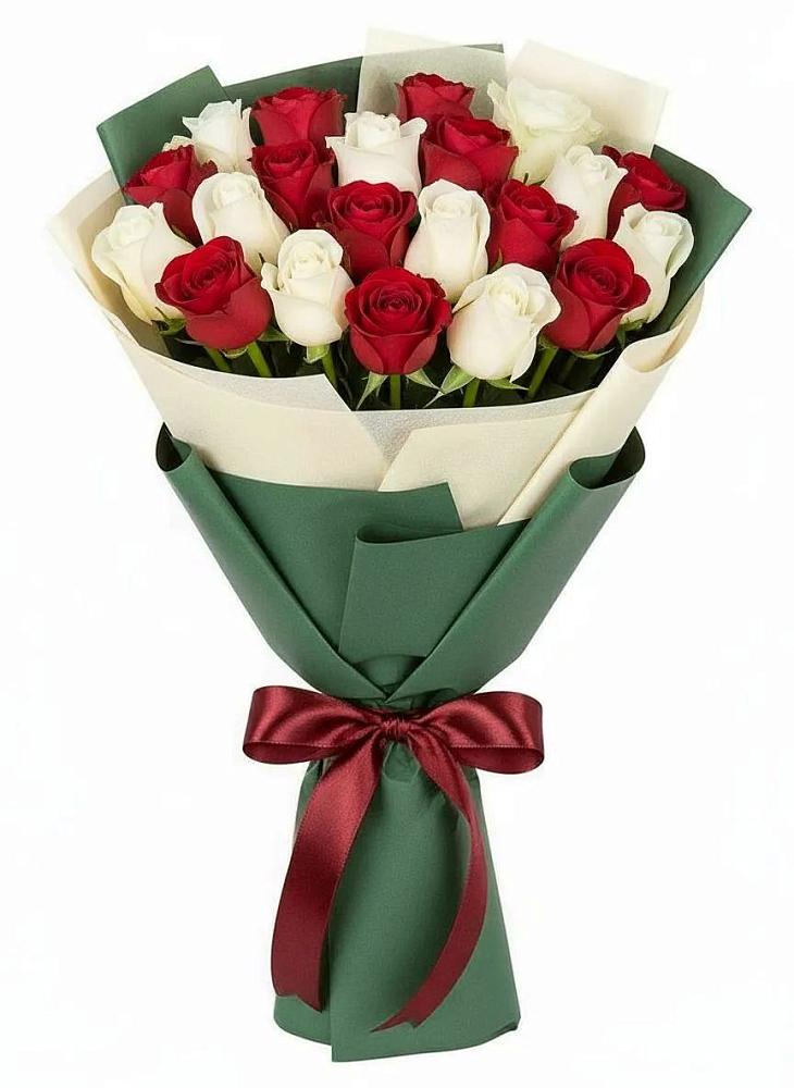 Букет Микс из красных и белых роз в Сеченово