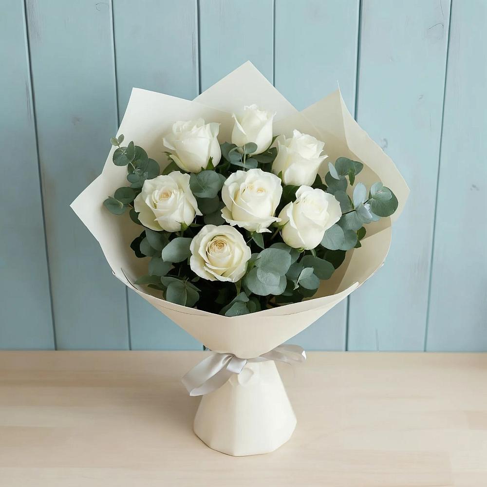 Букет Белые розы в Эвкалипте в Сеченово