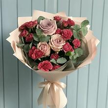 Букет цветов из:  Гвоздики и Розы в Сеченово