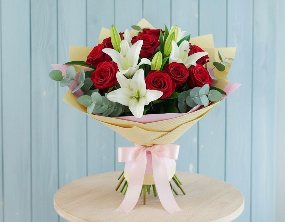 Букет цветов из: Лилии и Розы в Сеченово