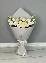 Букет цветов из:  Розы и Лизиантусы в Сеченово